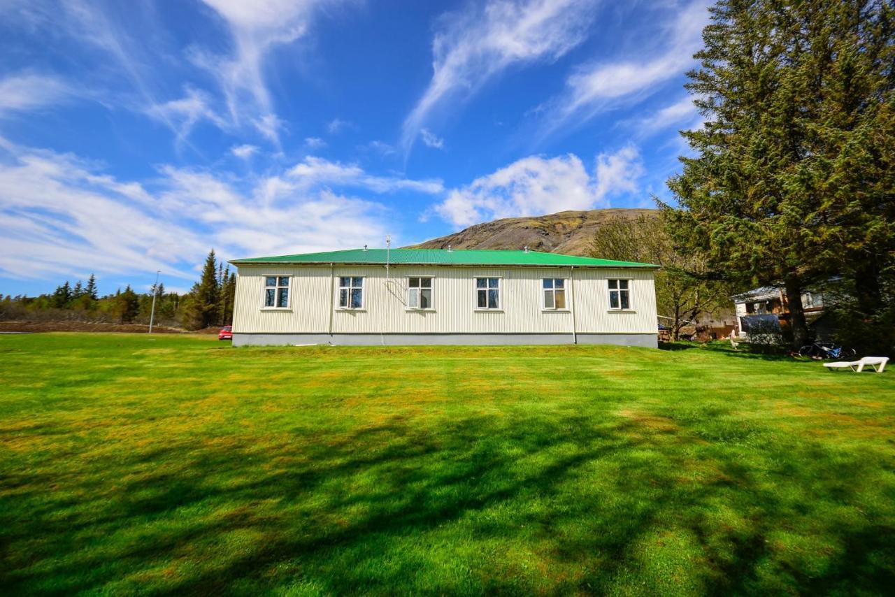 Bjork Guesthouse Лаугарватн Екстериор снимка