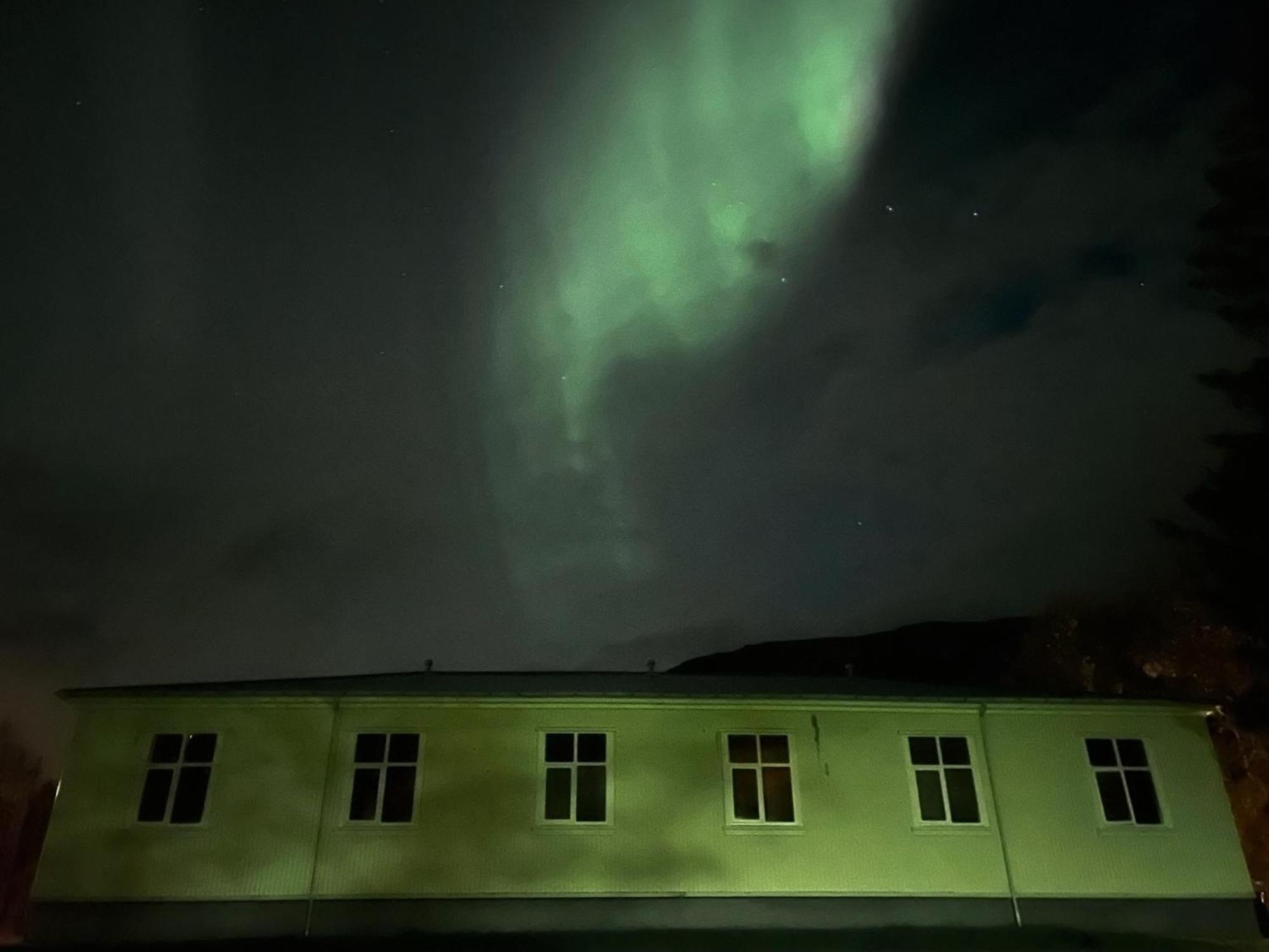 Bjork Guesthouse Лаугарватн Екстериор снимка