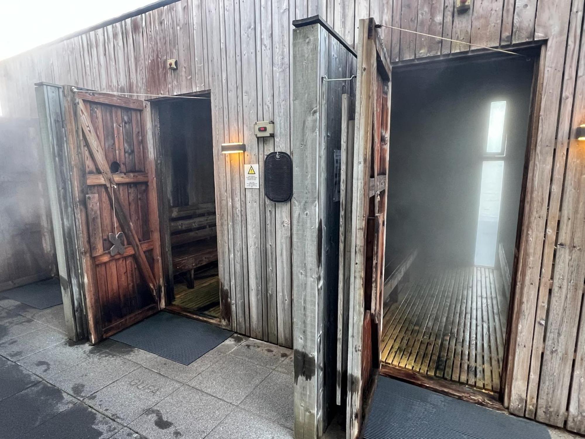 Bjork Guesthouse Лаугарватн Екстериор снимка